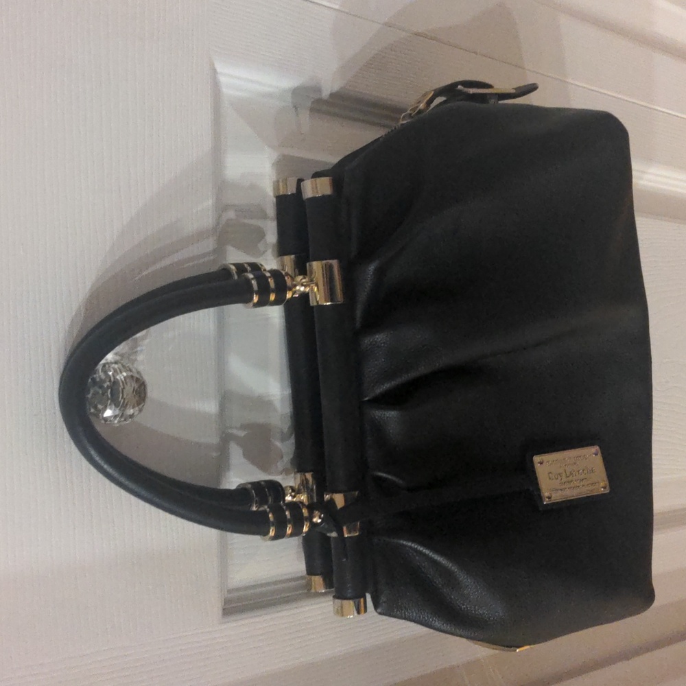 Guy Laroche Black Leather Handbag 8088930